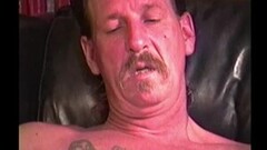 Cute Mature Amateur Larry Jacking Off Thumb