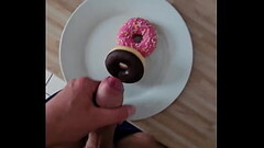 Freundin ist duschen und ich komme auf ihre Donuts german cumlover Thumb