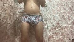 Meu pau todo duro, depois que tirei a cueca! Assista completo no SHEER OU RED Thumb