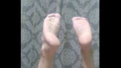 Feet Thumb